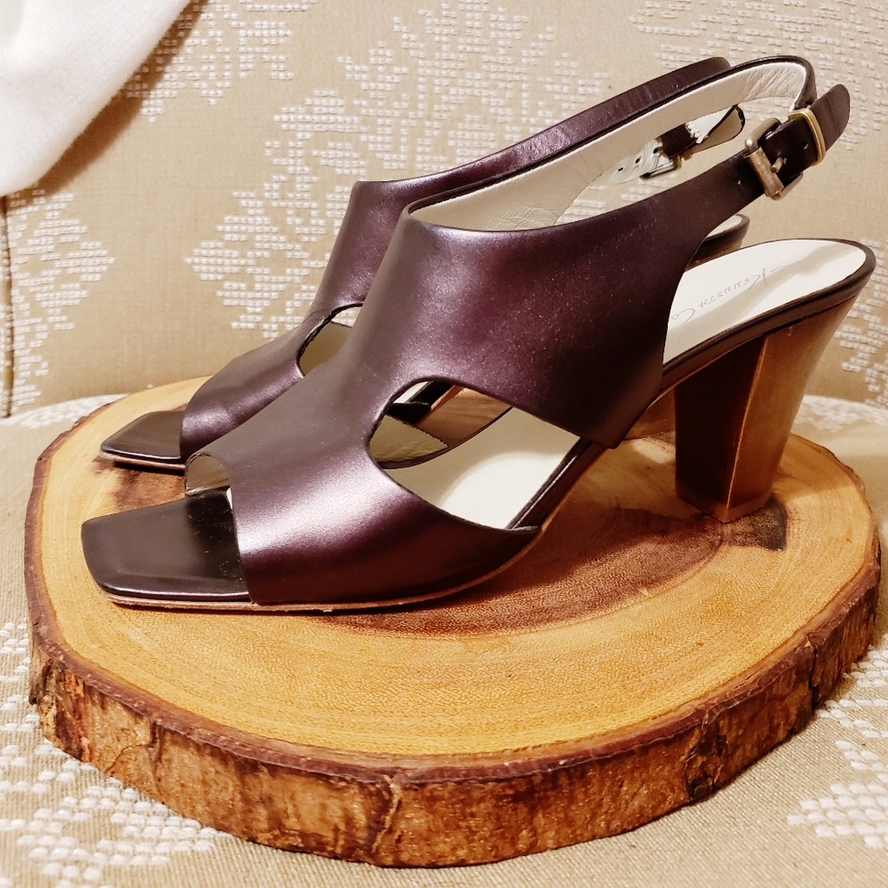 LEATHER CUTOUT WOOD BLOCK HEELS 10